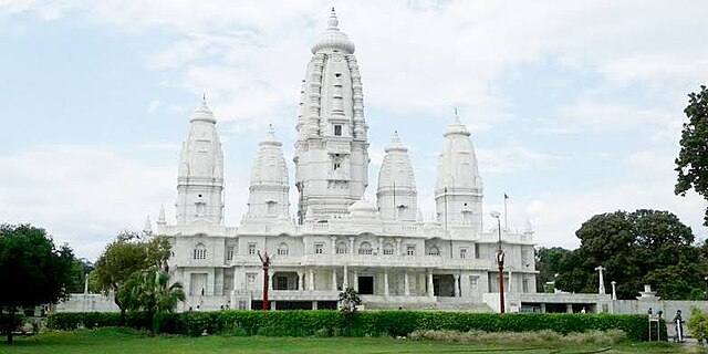 GORAKHPUR TO KANPUR CABS